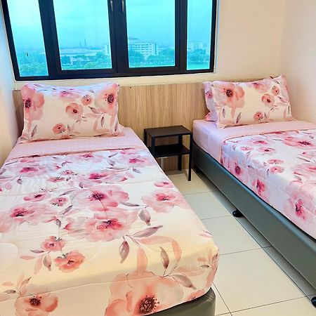 Padiviu Family Suite At Imperio Professional Suite, Alor Setar Luaran gambar